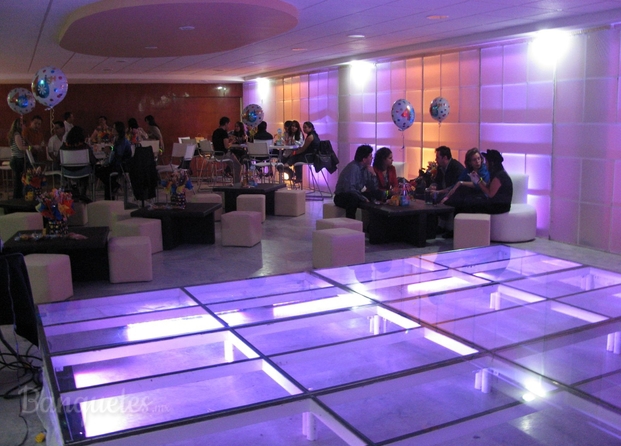 Café lounge violeta