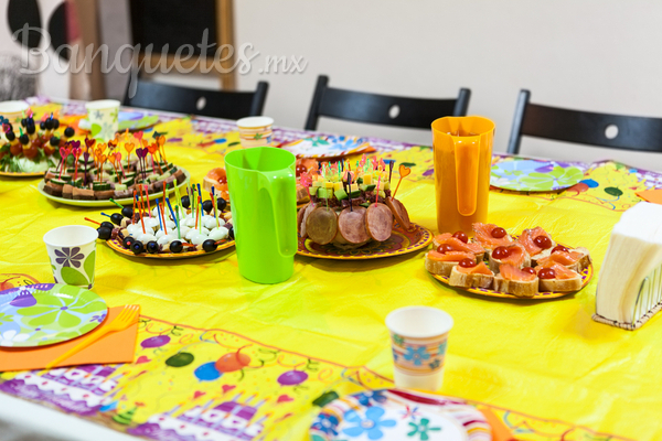 Elección de banquetes para niños en fiestas