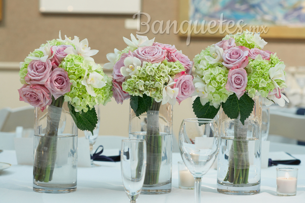 Arreglos florales para un banquete