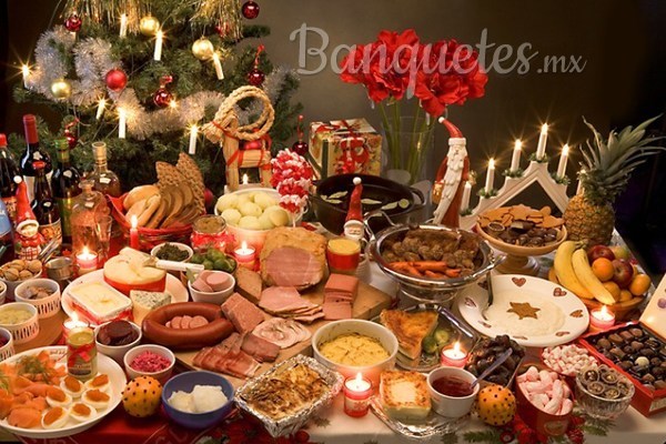 Banquetes navideños que reúnen a las familias