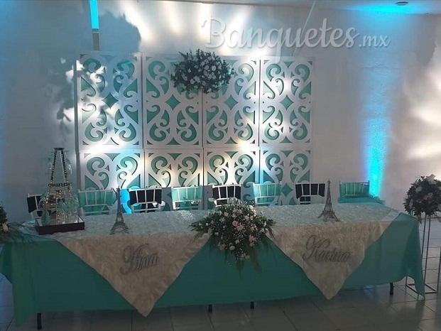 DECORACIÓN MESA DE HONOR XV AÑOS, BODAS Y MAS