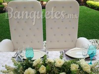 Sillas especiales para novios