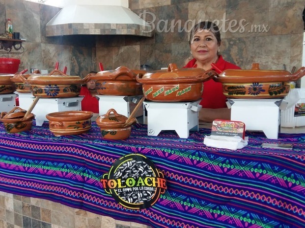 Buffet a llenar de Guisos Regionales para todo tipo de evento. 