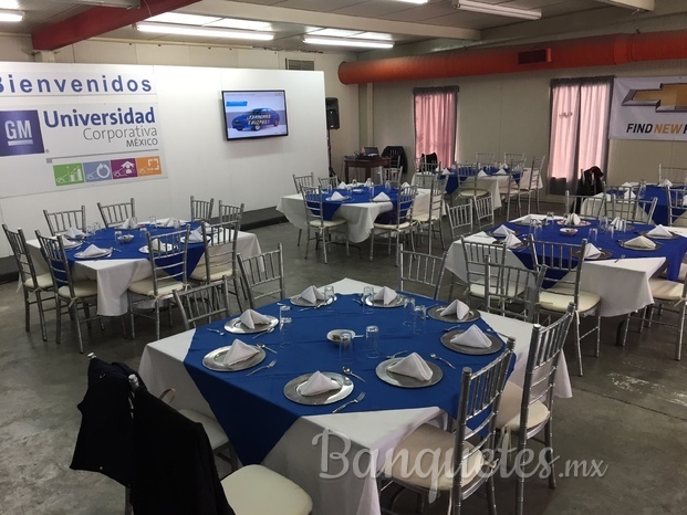 Eventos empresariales y mobiliario