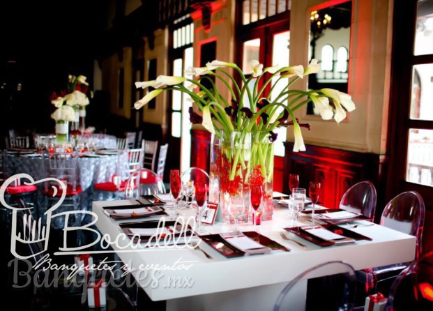 Boda en rojo