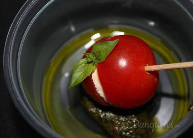 Canapè de Caprese