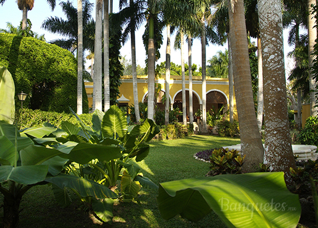 Hacienda Chichen Resort a