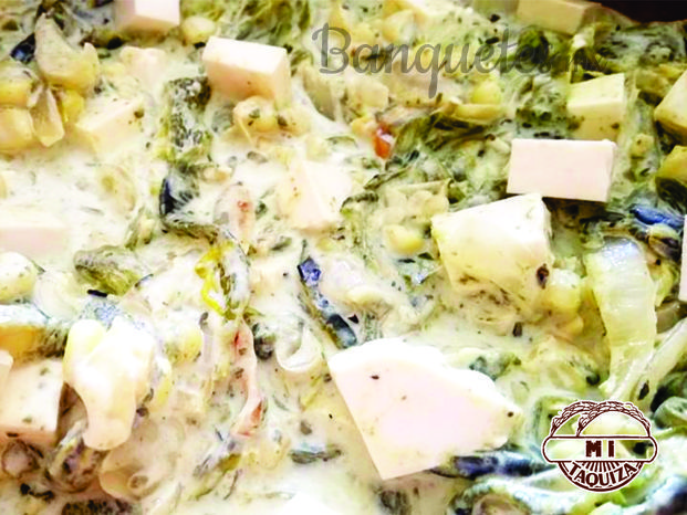 Rajas con crema y nuestro toque especial